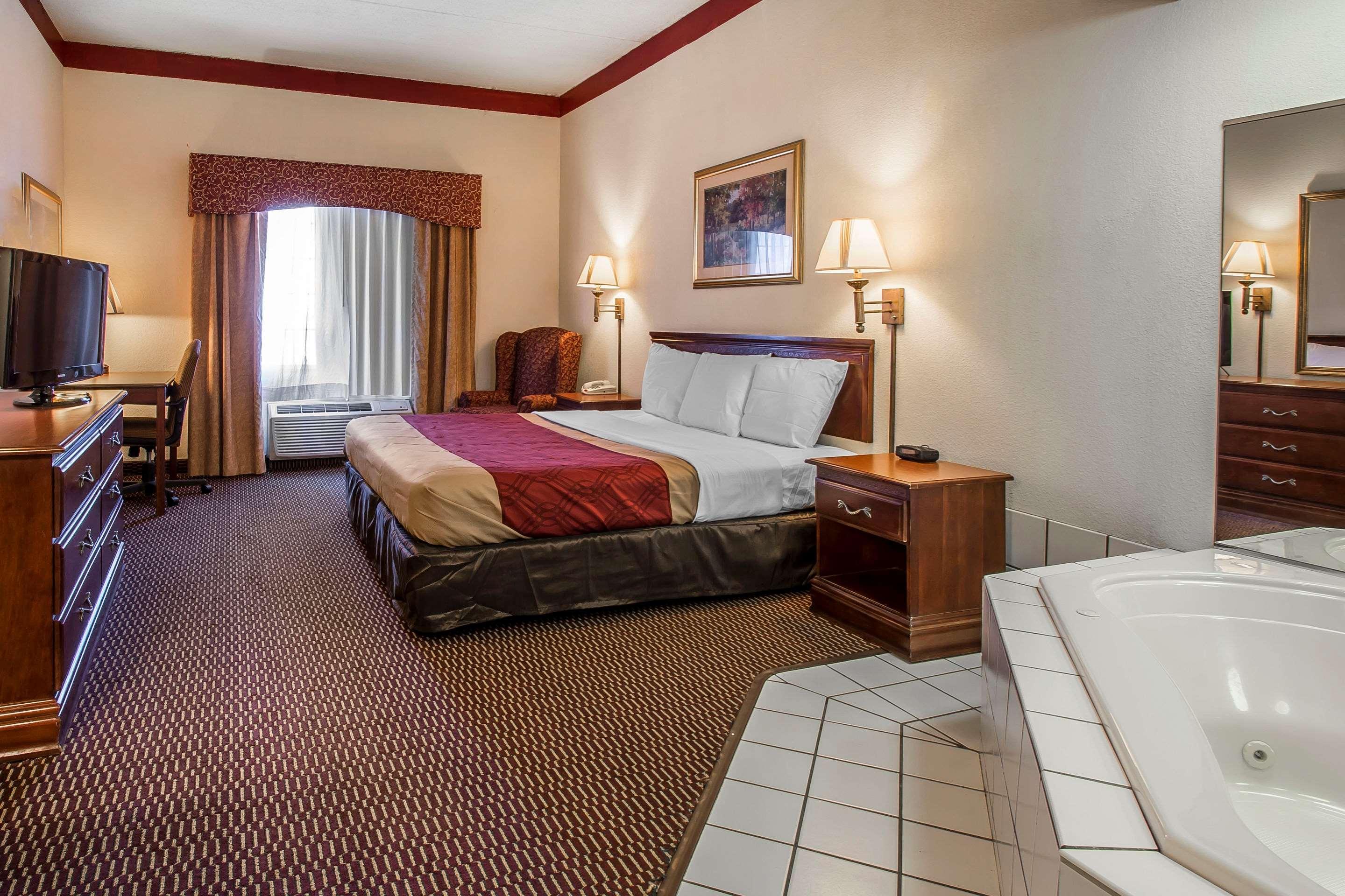 Econo Lodge Inn & Suites Marianna Exterior foto